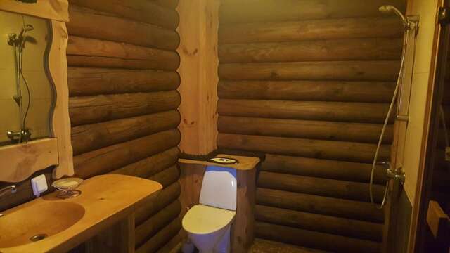 Дома для отпуска Loghouse among fields of gold Kakumetsa-4